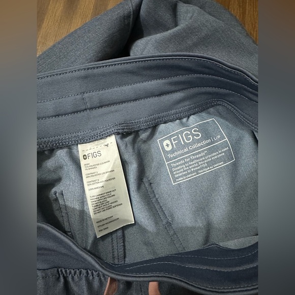 Figs Zamora Heathered Blue Denim Scrub Pants Size L/P excellent condition - Picture 2 of 7